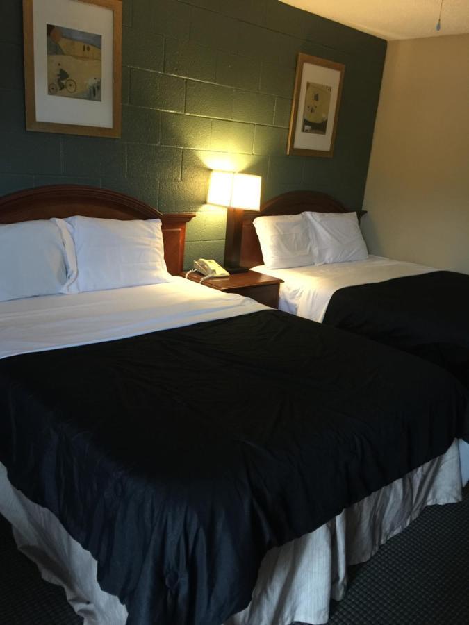 Hope Inn Lenox Esterno foto