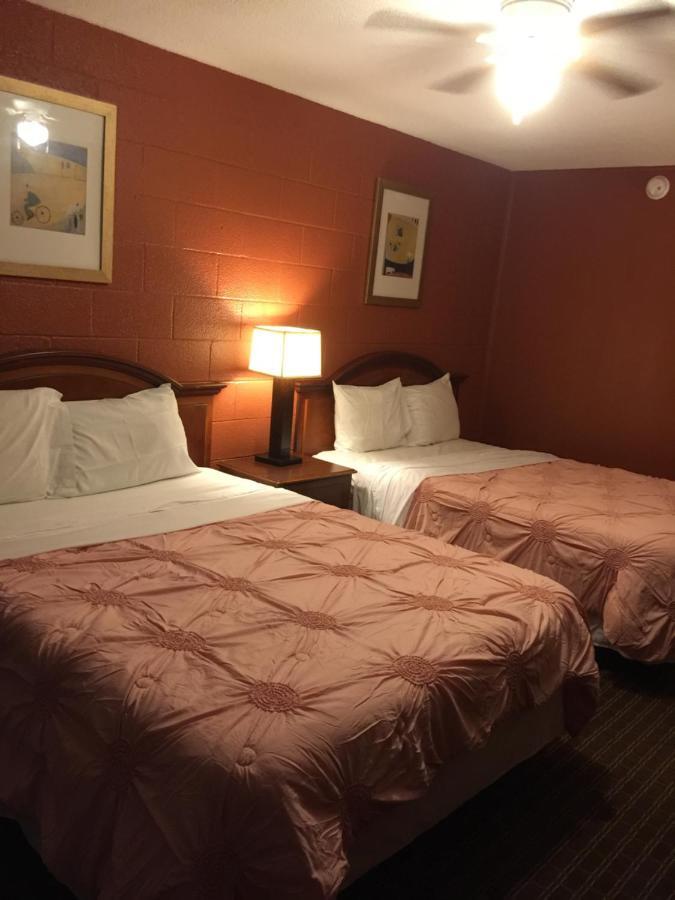 Hope Inn Lenox Esterno foto