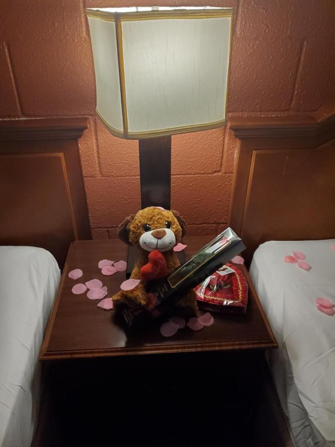 Hope Inn Lenox Esterno foto