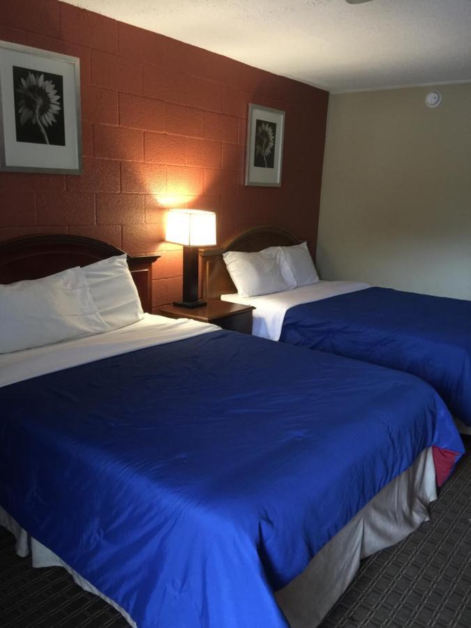 Hope Inn Lenox Esterno foto