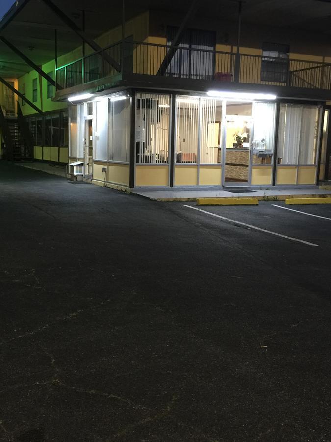 Hope Inn Lenox Esterno foto