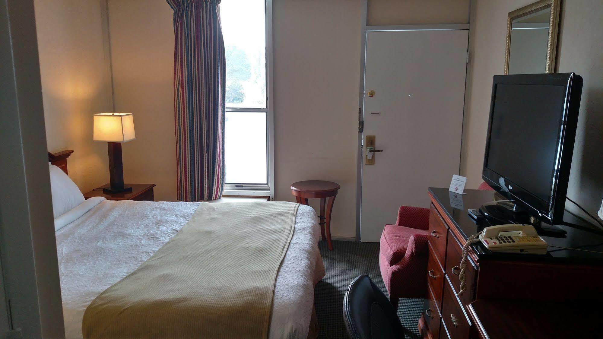 Hope Inn Lenox Esterno foto